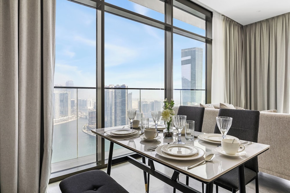 Elegant 3BR Canal & Burj Khalifa Views