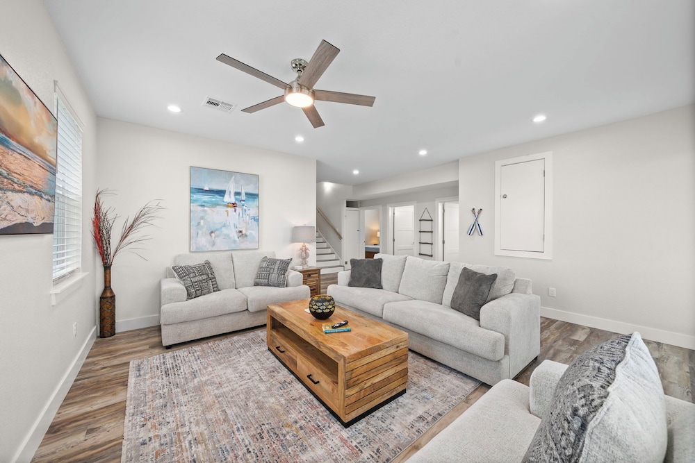 Coral Mountain by Ryson Vacation Rentals