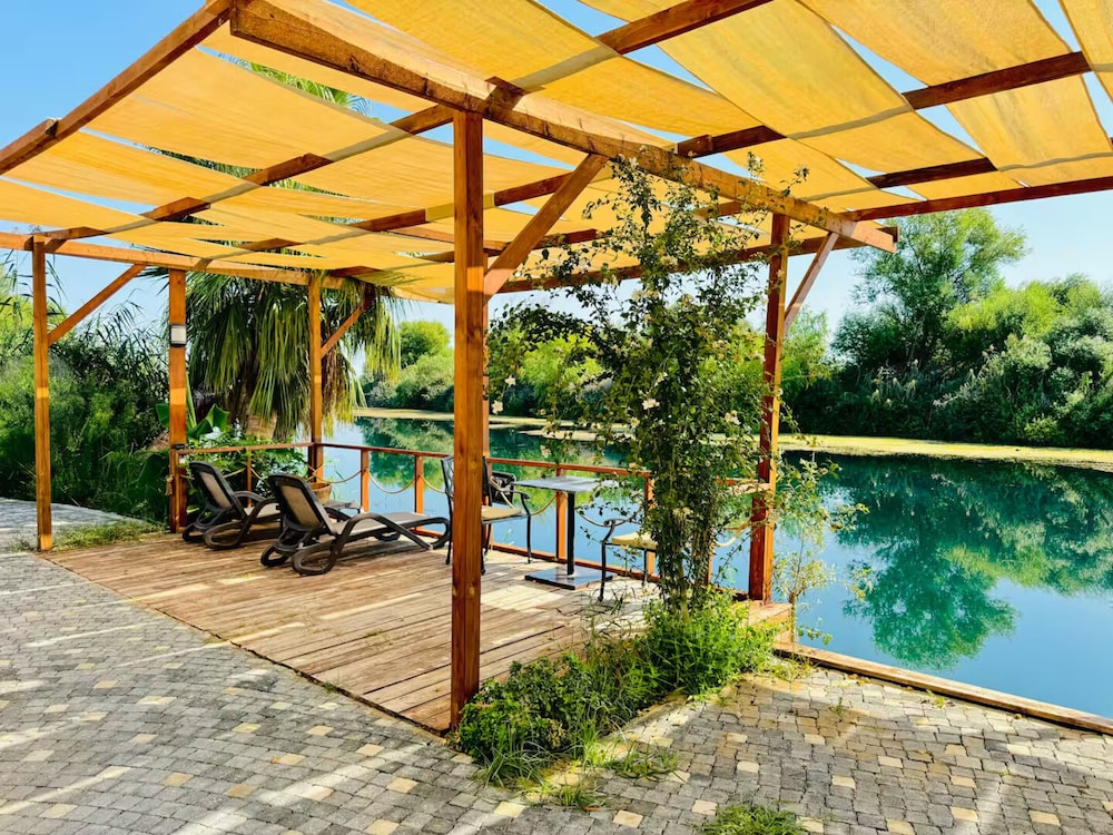 In Out Resort Glamping