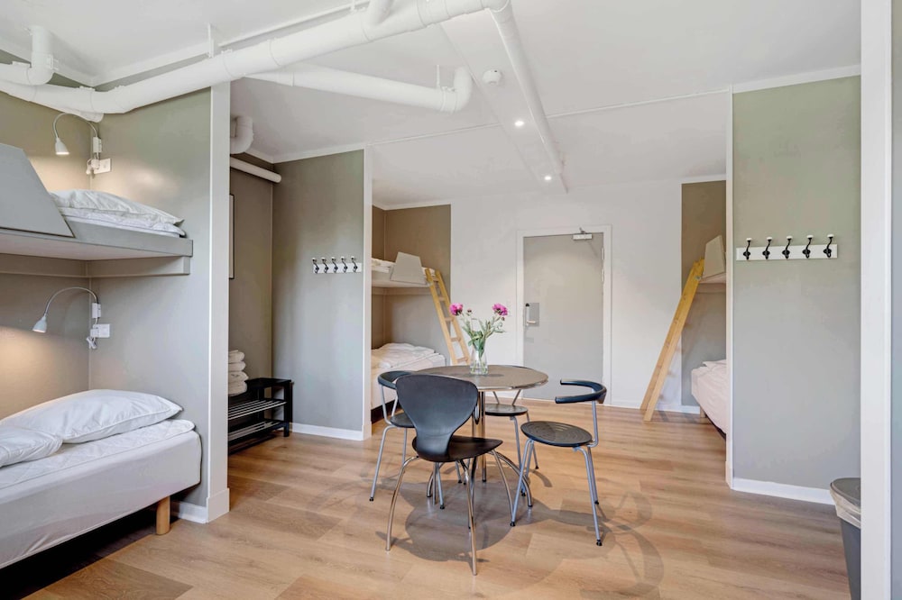 Odense Vacations - Kragsbjerggaard Vandrerhjem  Hotel - Hostel - Property Image 5