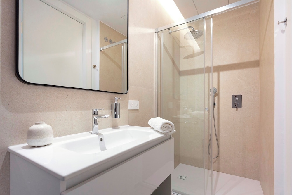 Bright Apartment in Seville. Tomás de Ibarra II