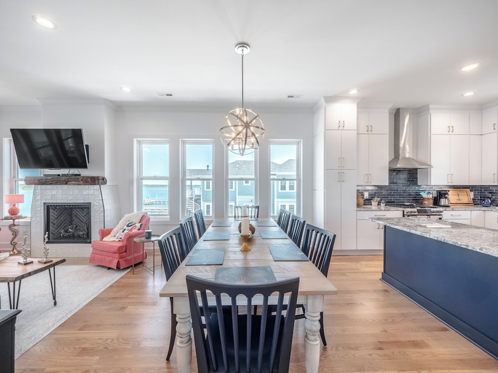 Channel 6 by Topsail Realty