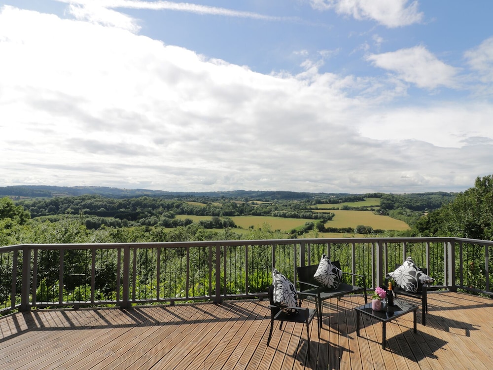 Hillview Cottage