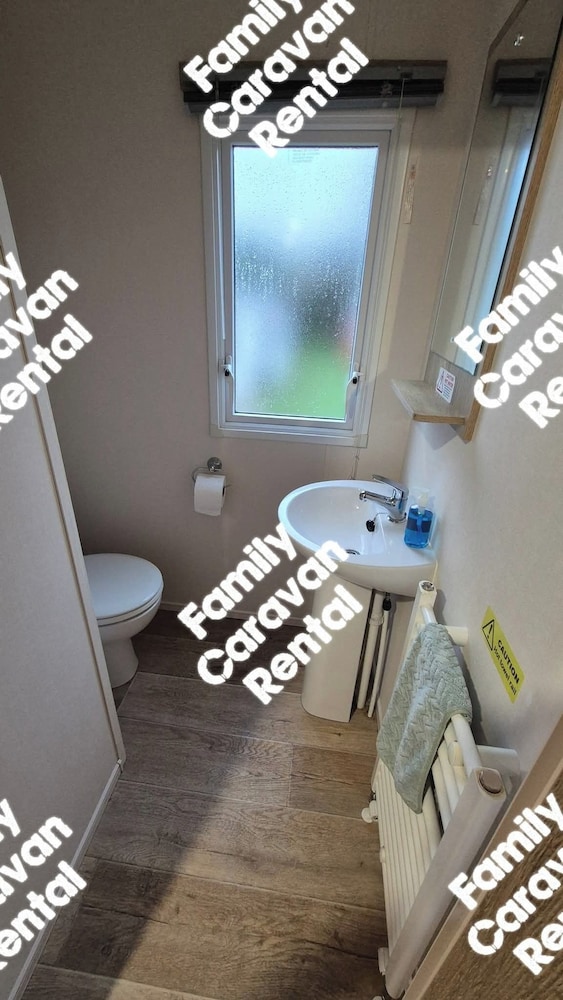 Family Caravan Rental 2 bed Caravan