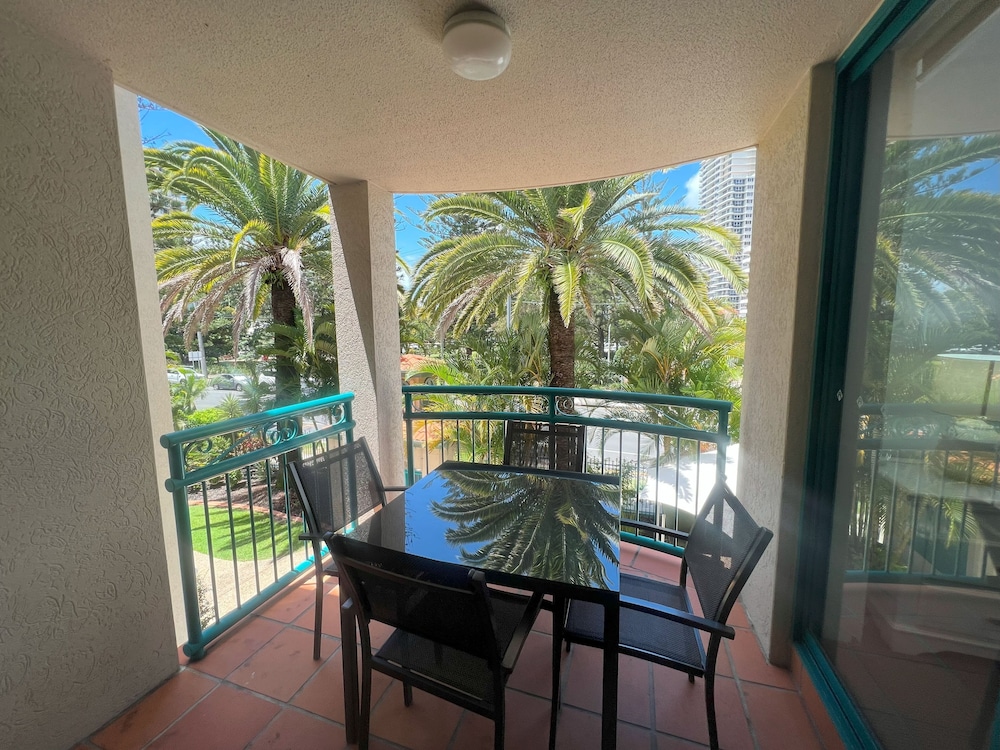 CHA Private Apts Aruba Beach
