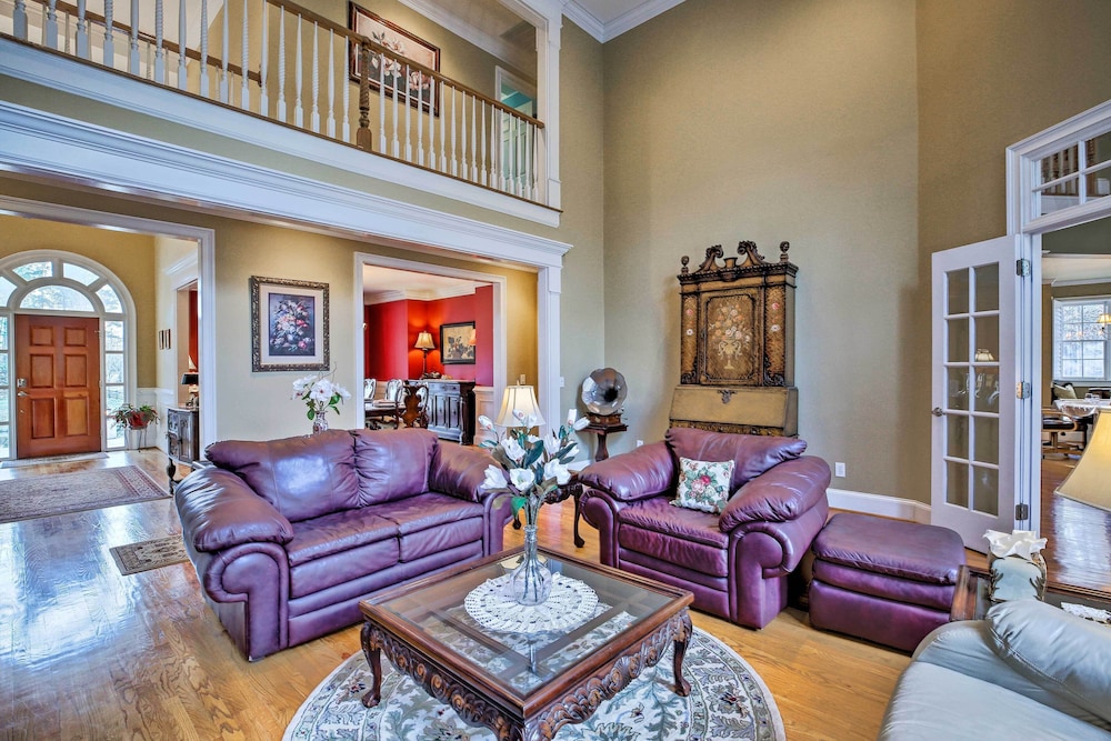 Secluded Acworth Mansion w/ Pool + Game Room!