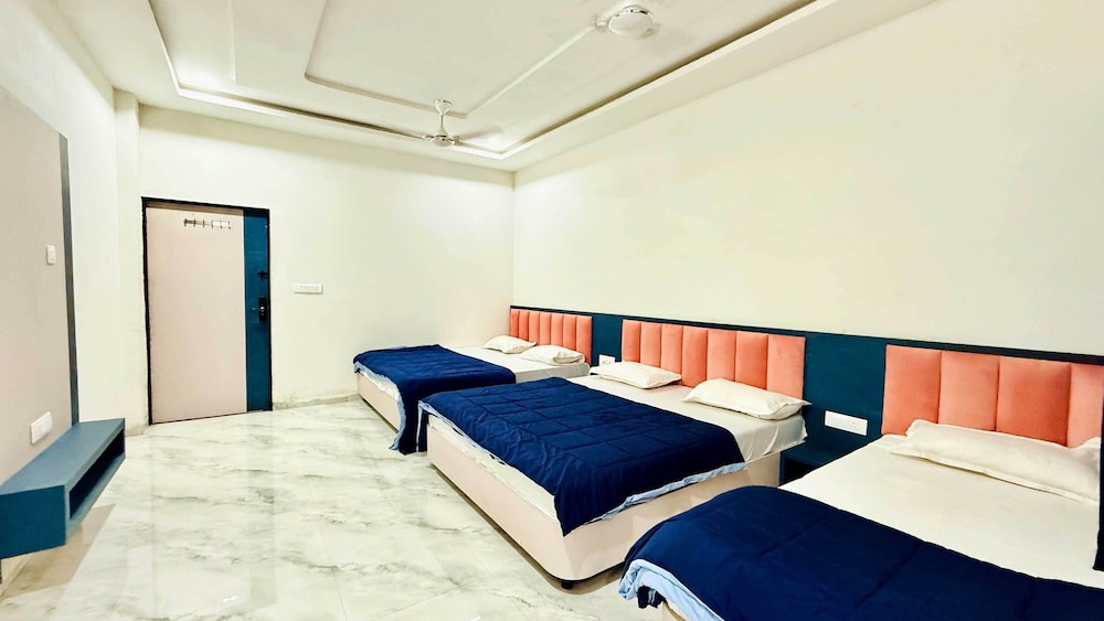 Hotel Raj Inn