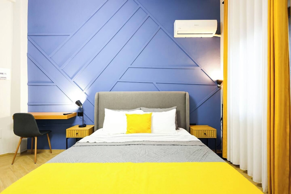 Grandstay Central 102
