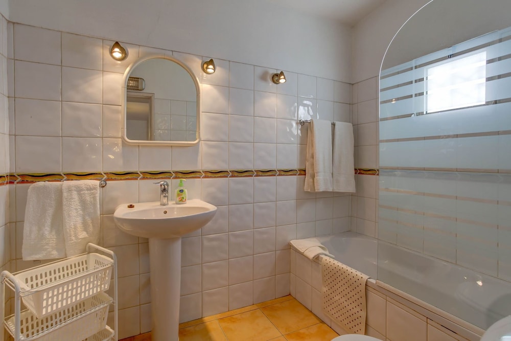 Montenegro Superbly Located Family Vila W