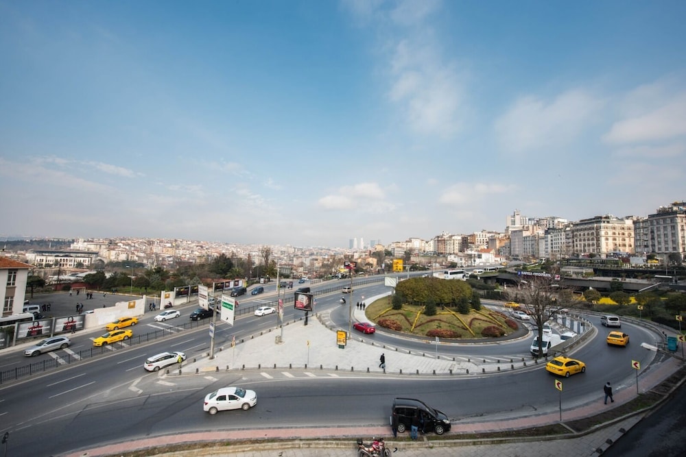 Pera Life Otel - Image 38