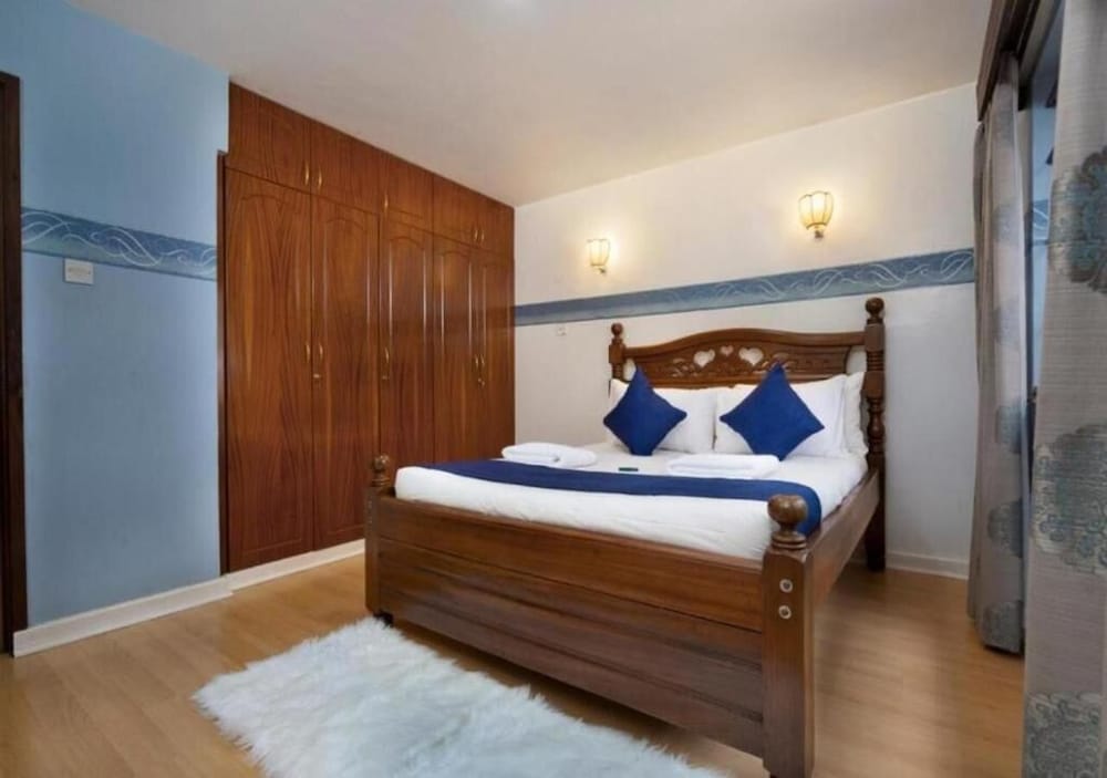 Bamboo Suites by Edmor Suites view 4