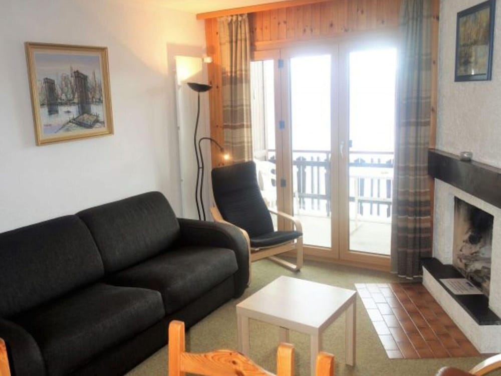 Les Mayens MB 001 - Luxury Apartment 8 Pers