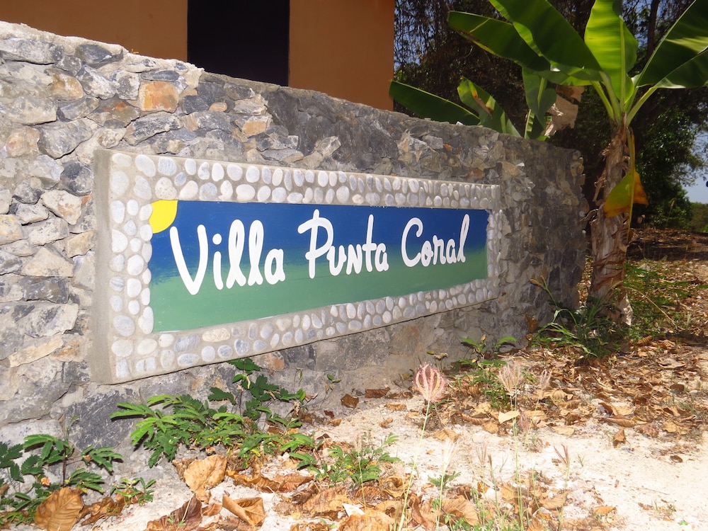 Villa Punta Coral