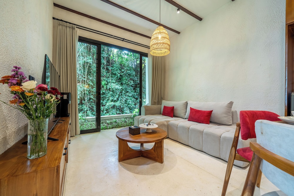 Sacred Jungle by EVDEkimi Ubud – Modern Villas and Apartments with Kitchens, Pools, & Personalized Concierge Service