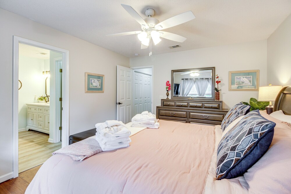 Deck & Yard: Savannah Area Retreat!