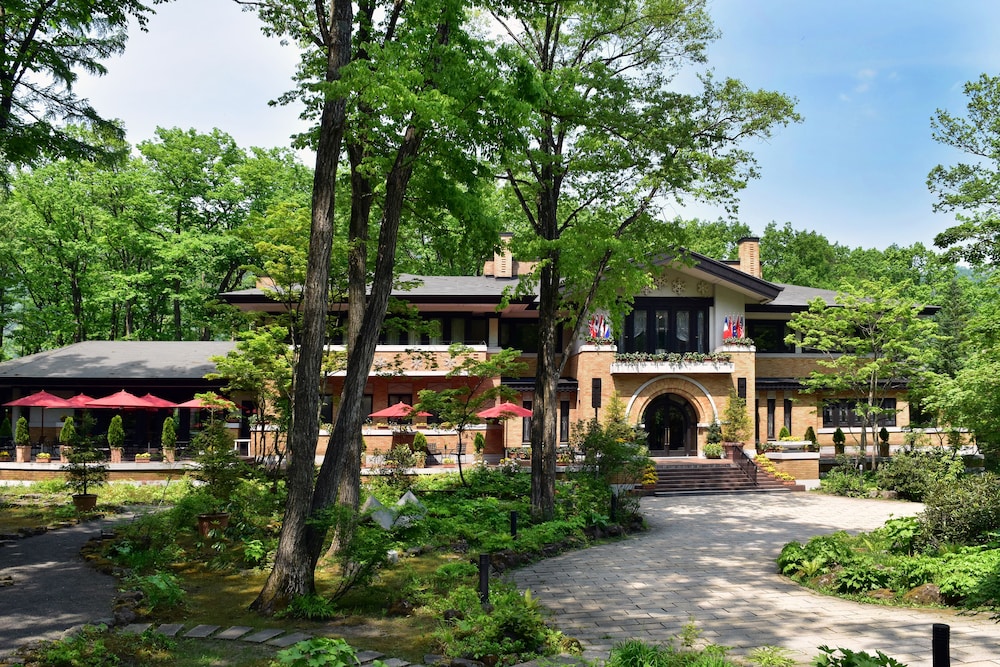 Hotel de La Neige - Image 1