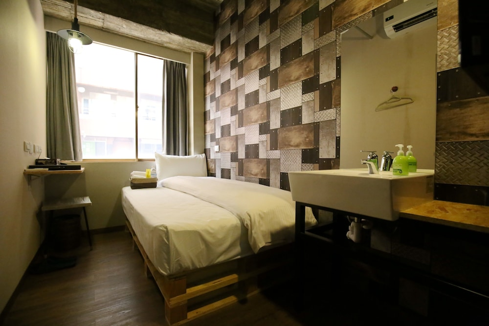 Nys Loft Hotel - Hostel