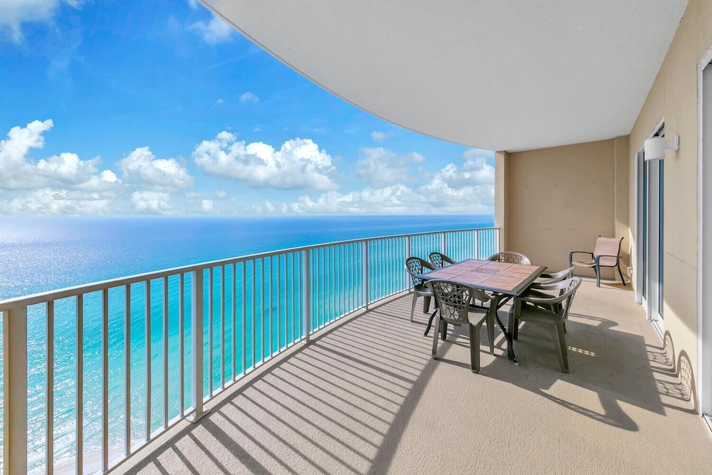 Ocean Villa 2305