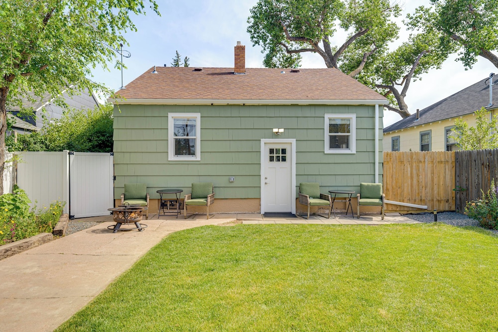 2 Mi to Dtwn: Family Home in Cheyenne!