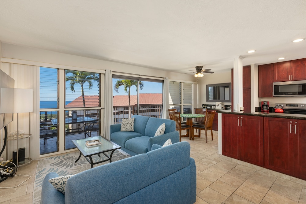Kona Coffee Villas E246 2 Bedroom Condo