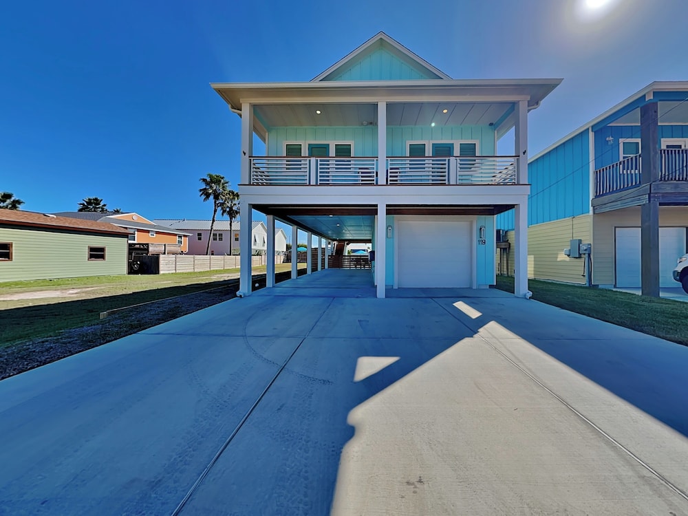 Glory Daze by Silver Sands Vacation Rentals