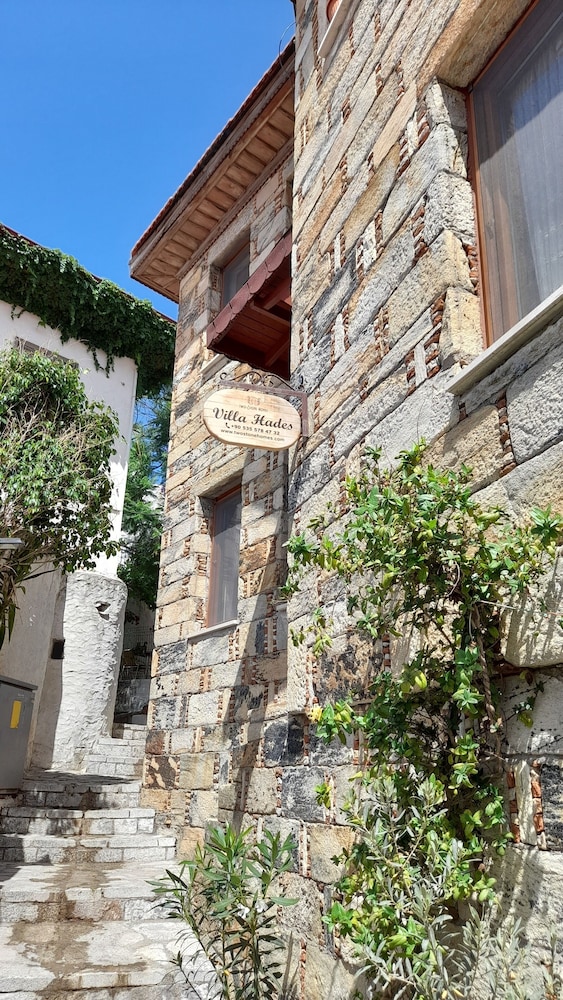 Two Stone Homes