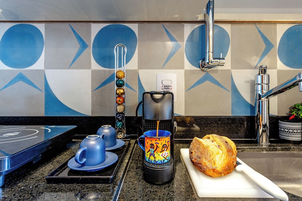 Moderno-Pinheiros -AC - Brazilian Corner