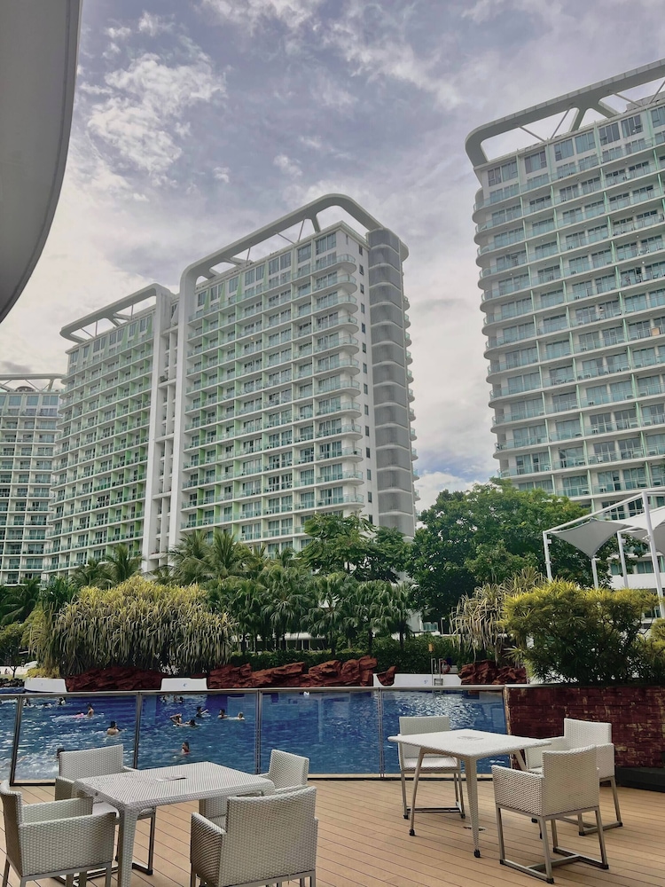 Last Minute Deal Azure Staycation June Promo!