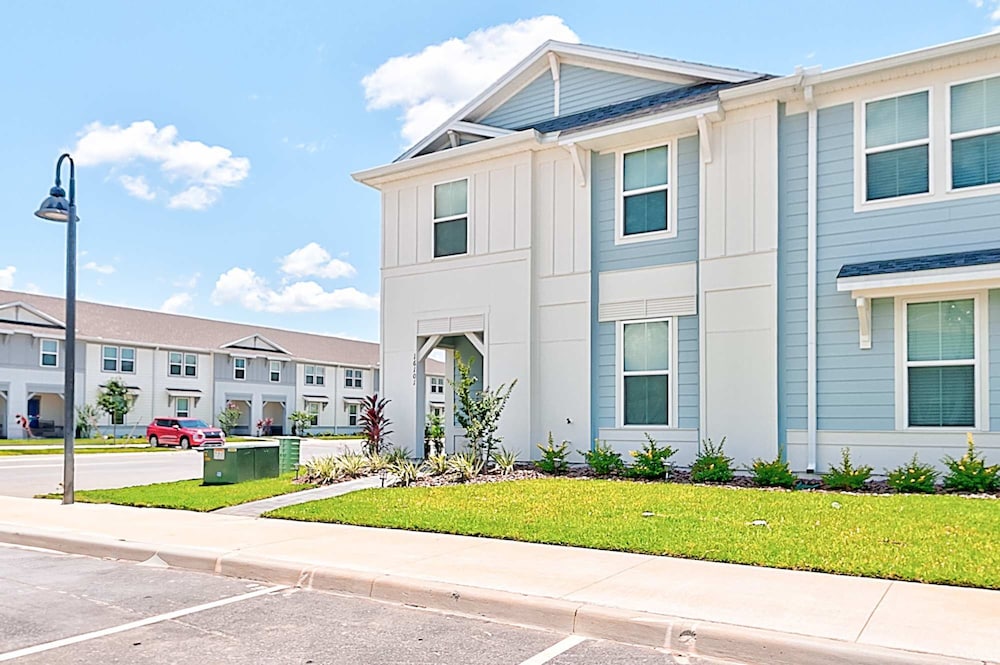 16101 Dream Home Perfect for Families Near Disney Water Parks