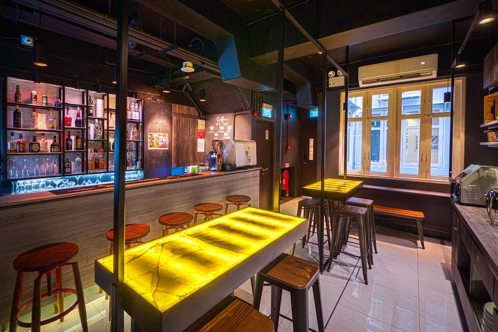 CUBE Boutique Capsule Hotel at Chinatown 24