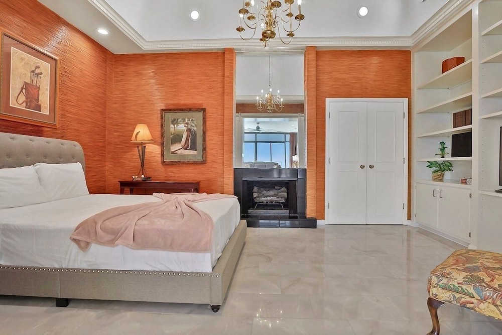 Sands Beach Club Ph1114 4 Bedroom Condo