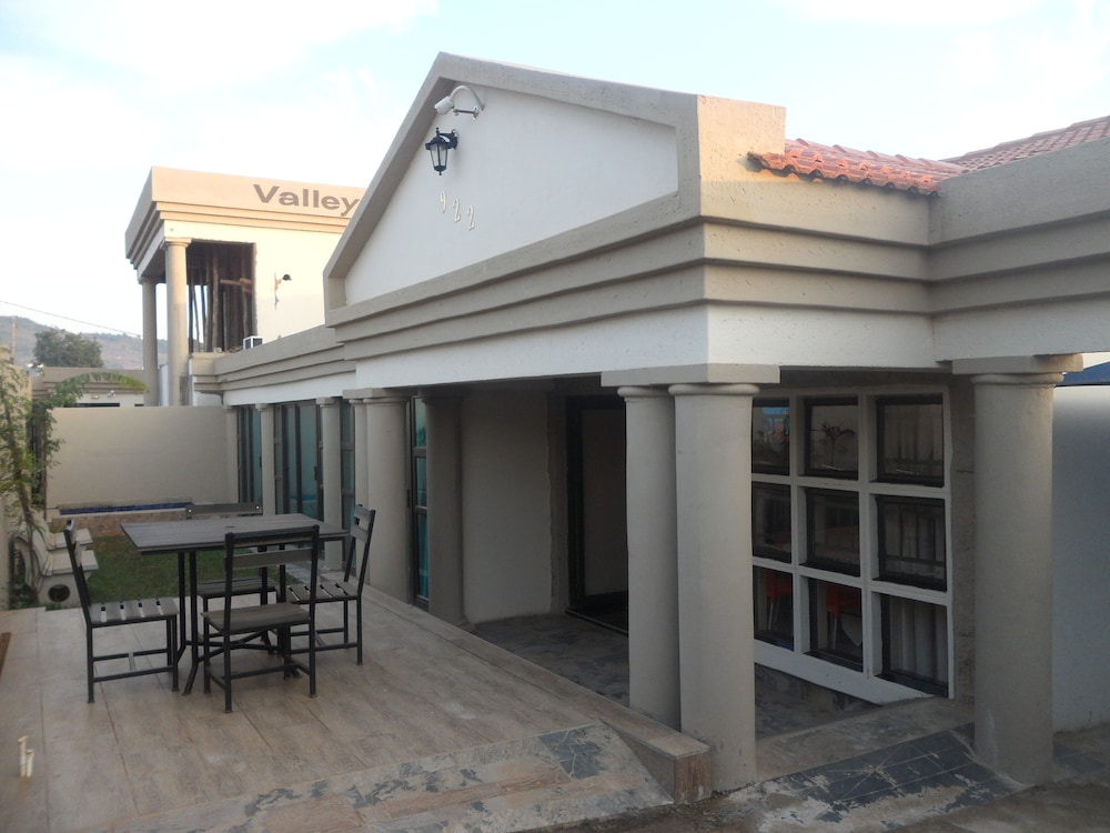 Valley View Lodge