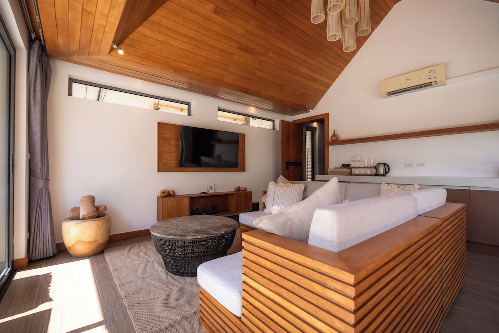 Zaya Beach Club & Resort