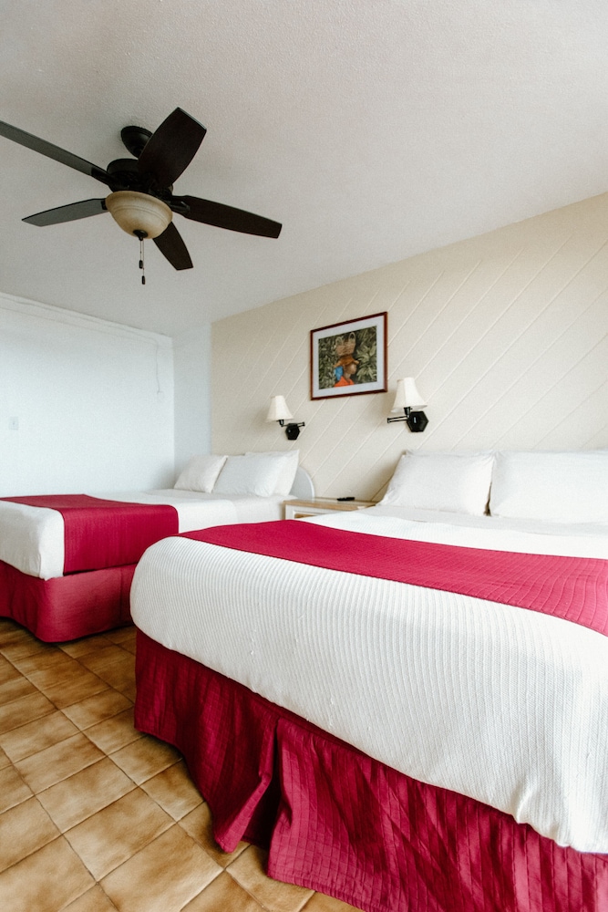 Hotel on the Cay - Property Image 7