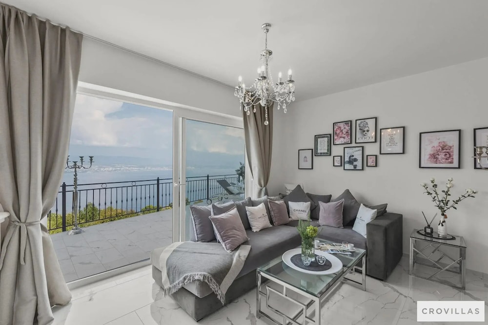 Villa Lauriana Nearby Opatija - Crovillas
