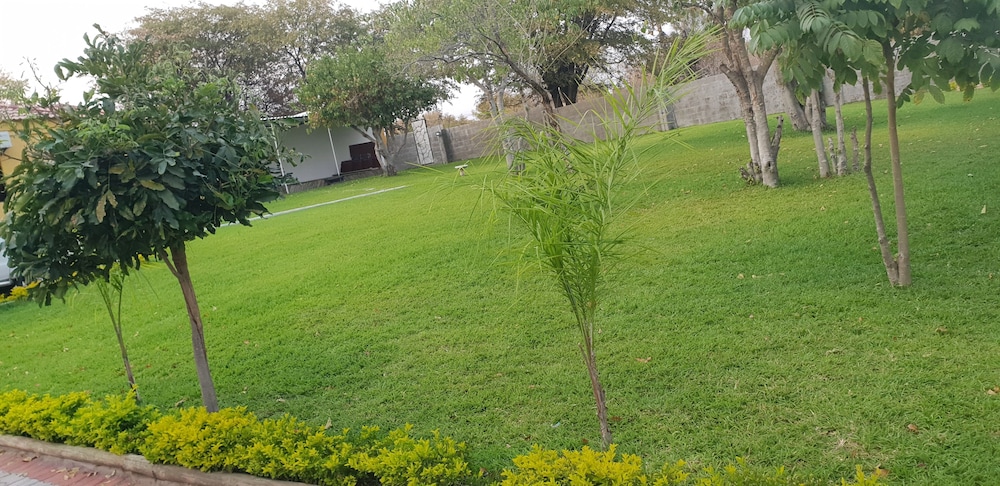 Maun Executive Inn