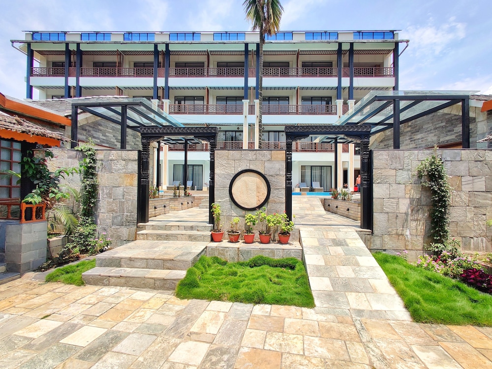 Lake View Resort