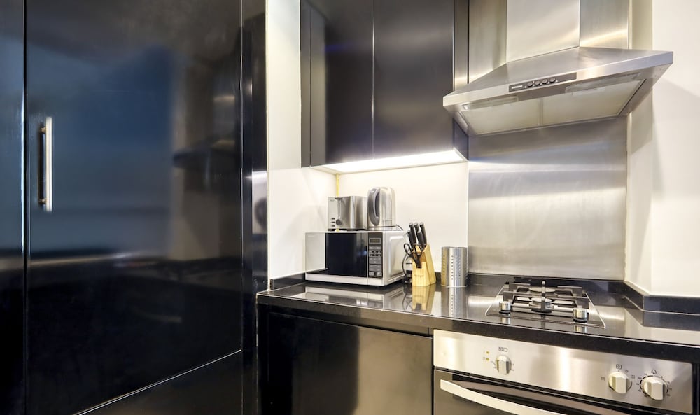 The Cosmopolitan Serene Living in a One Bedroom