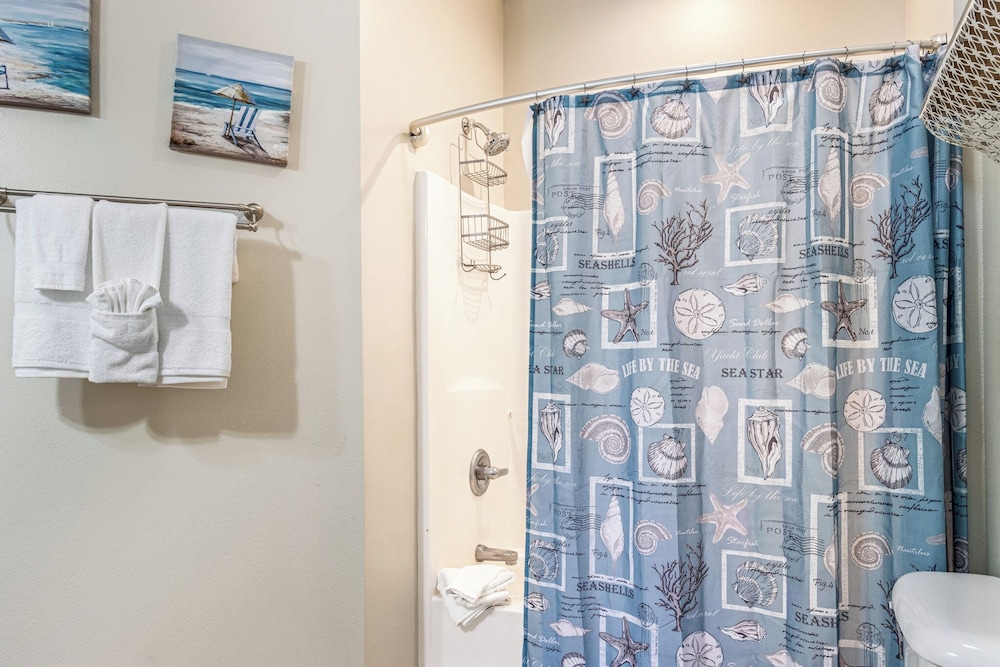Poseidon Palace by Southern Vacation Rentals