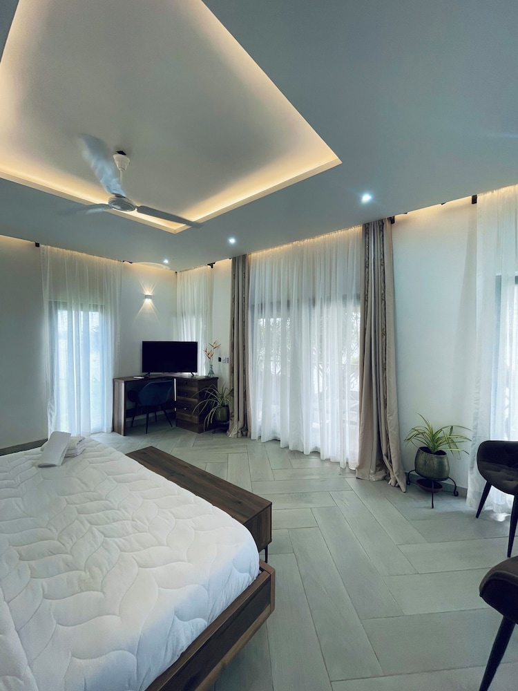 Platinum Blue Island Resort