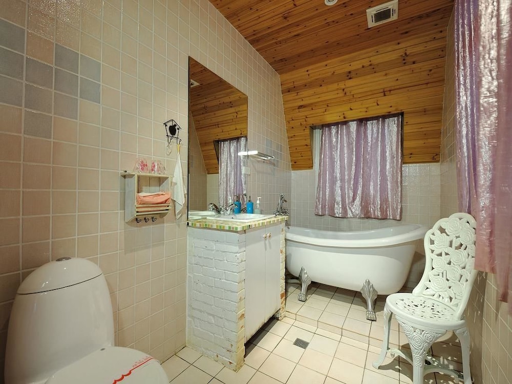Sunnyrain Bed And Breakfast