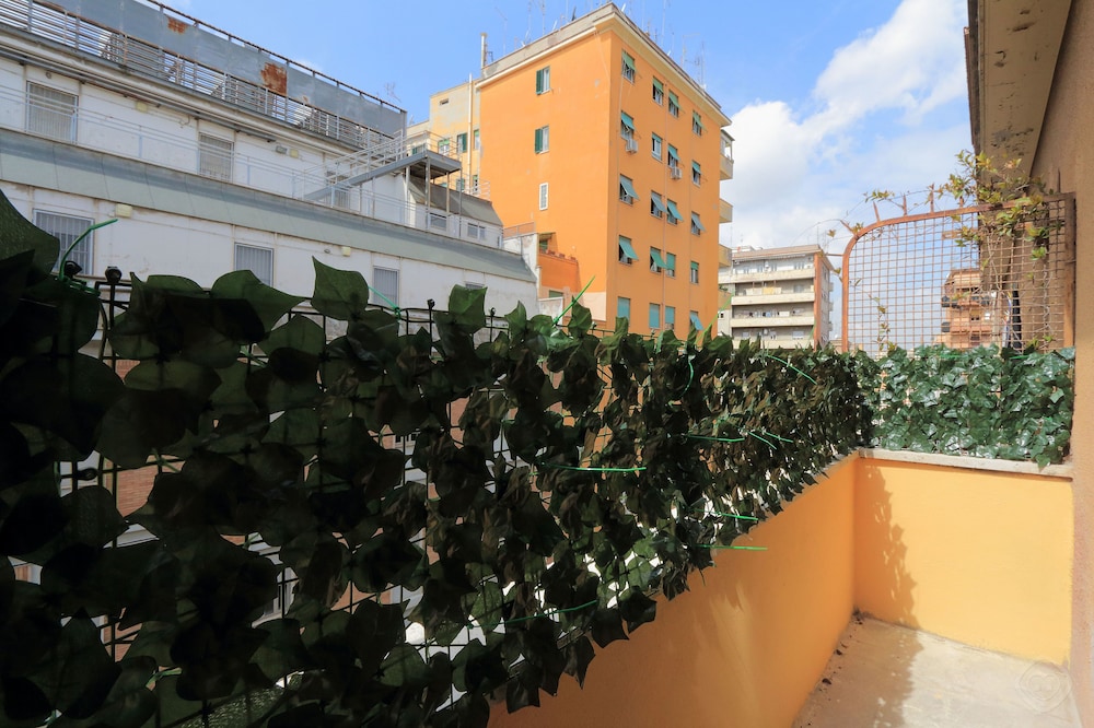 Lucky Domus Appio apartment