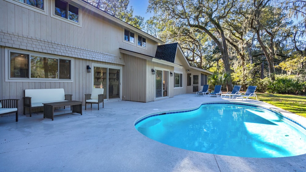44 Willow Oak Rd. West at The Sea Pines Resort