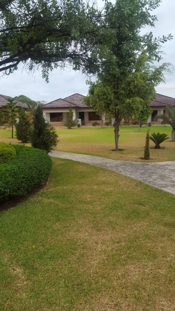 Samfred Garden view 4
