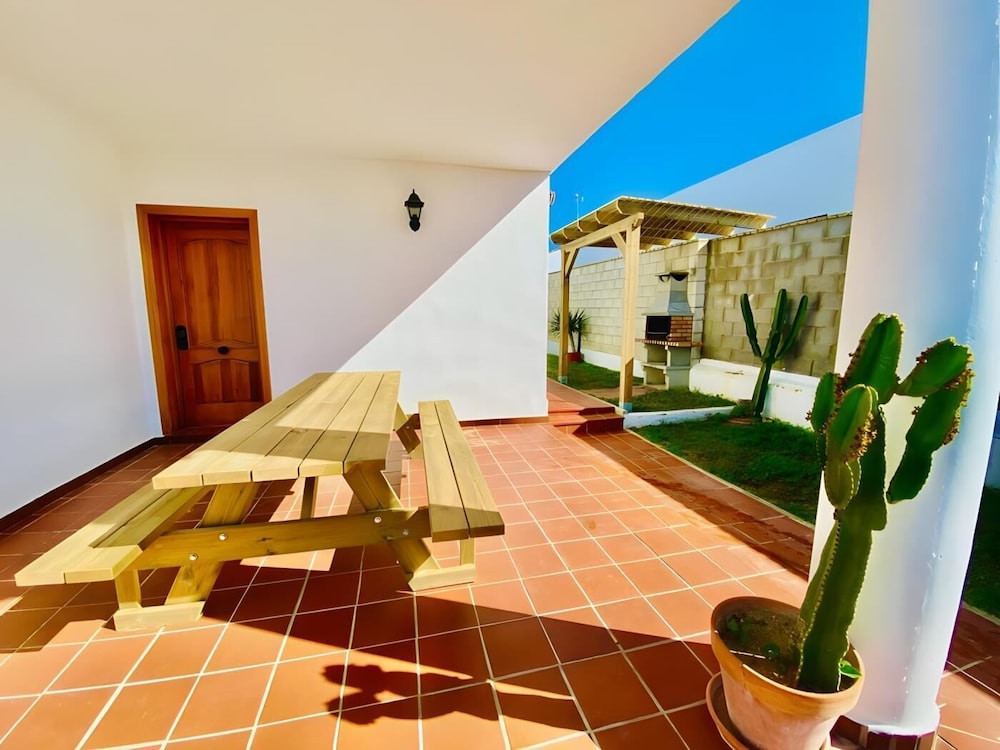 Chalet cerca al pueblo con piscina