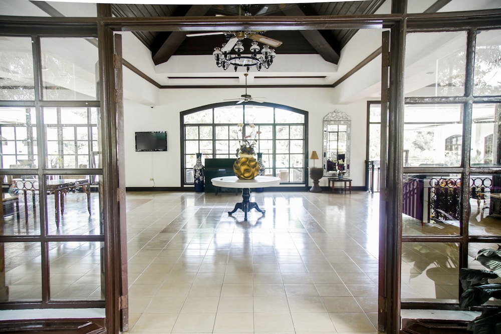 Forest Crest Nature Hotel and Resort Powered by ASTON