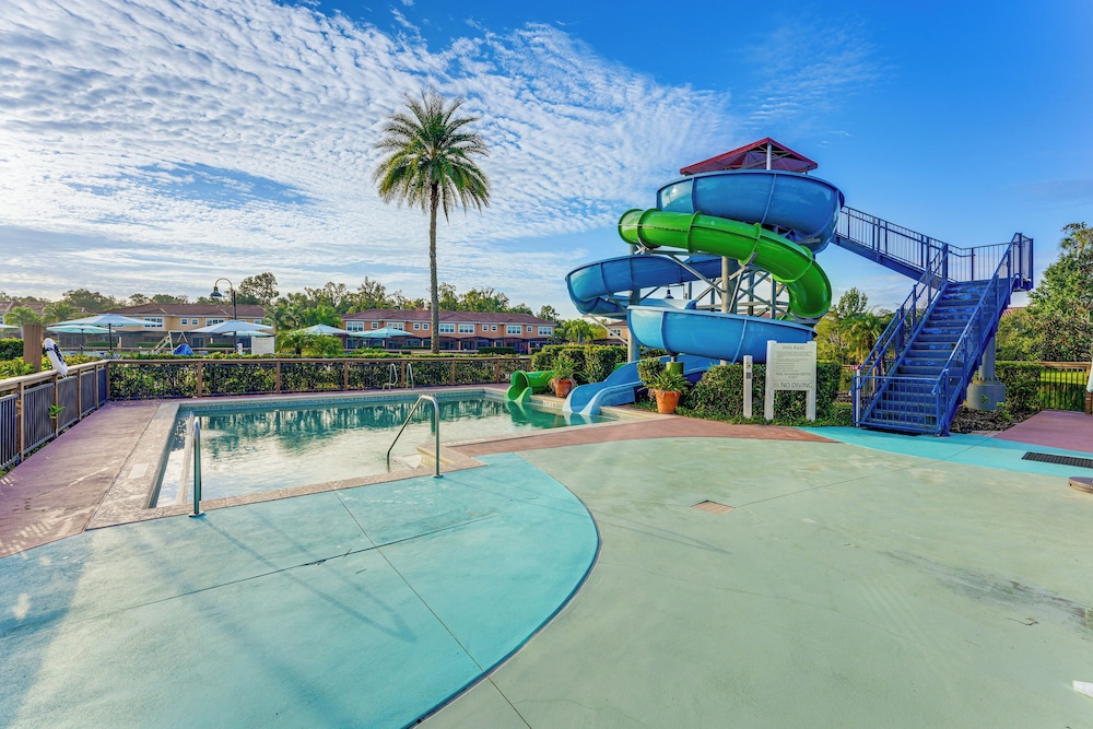3 Mi to Disney: Retreat w/ Hot Tub & Resort Perks!