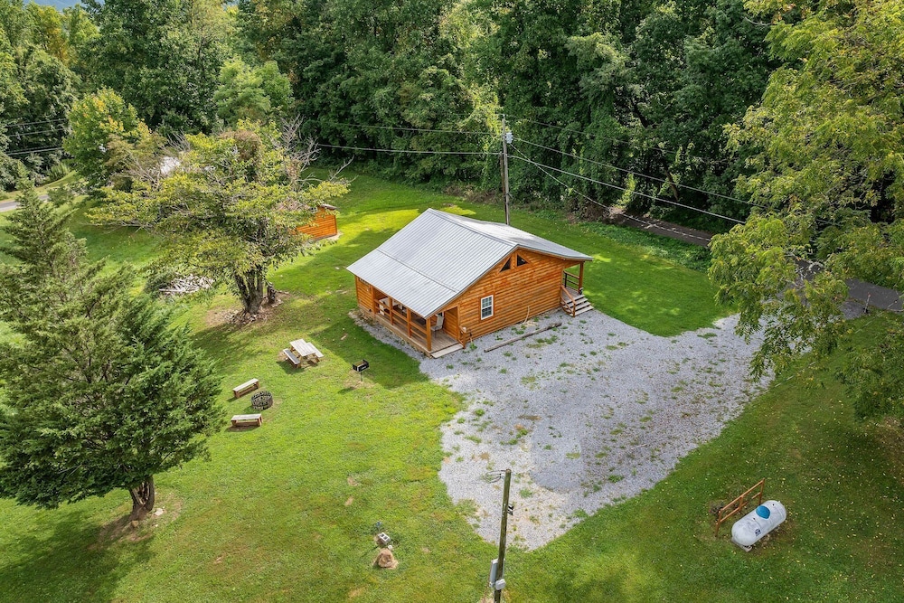 The Homestead 2 Bedroom Cabin