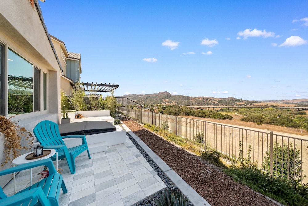 @ Marbella Lane - Curated 5BR in Upscale RMV Haven