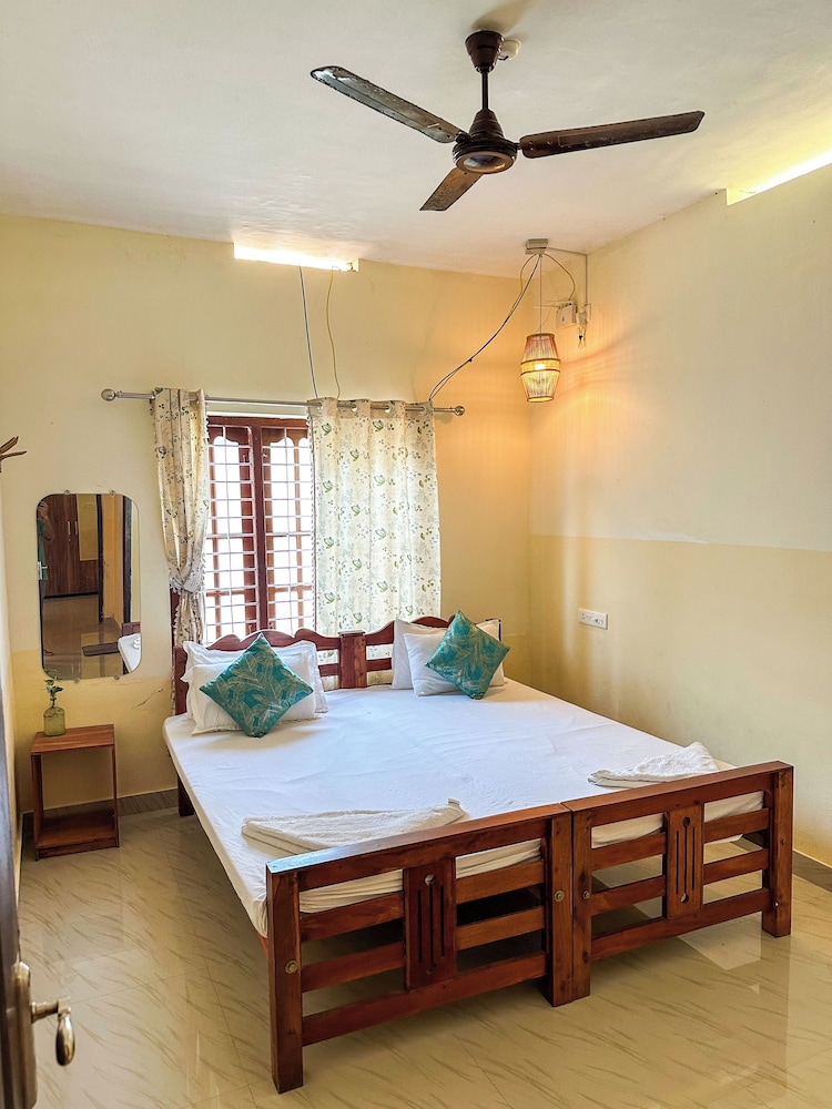 Molly's Hostel
